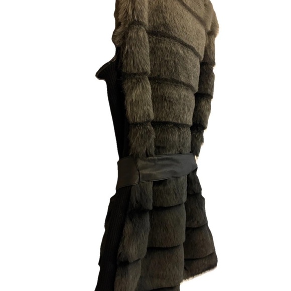 Rino & Pelle Size 36 Belted Faux Fur Gray to Black Gradient Ombre Vest - Picture 4 of 9